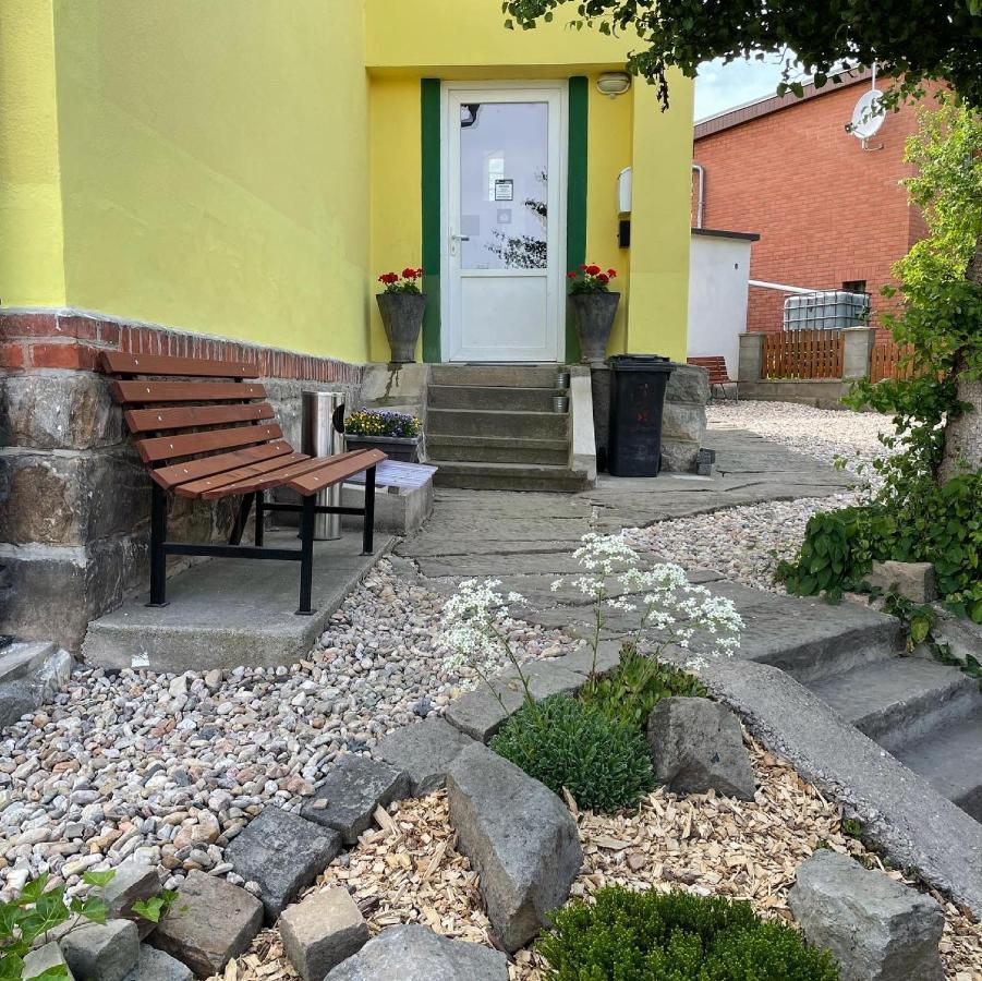 Penzion Slunecnice Dvůr Králové nad Labem Bagian luar foto