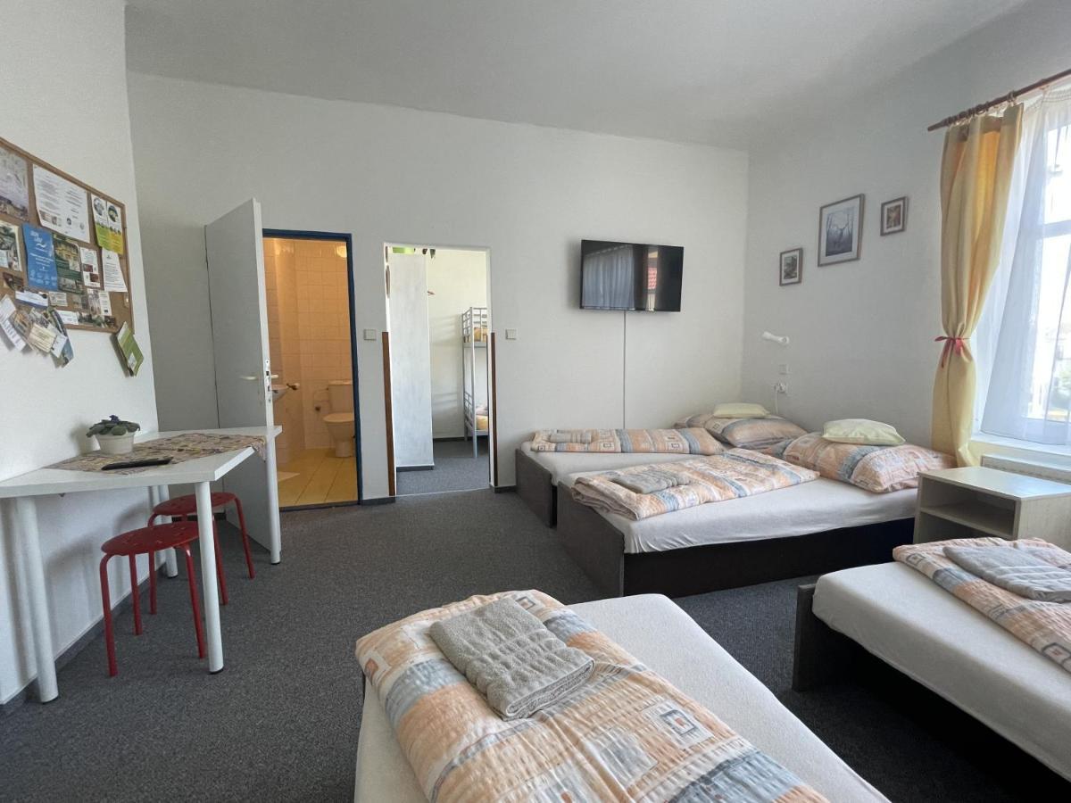 Penzion Slunecnice Dvůr Králové nad Labem Bagian luar foto